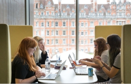 Мини-стажировки и другие карьерные возможности для студентов Royal Holloway, University of London